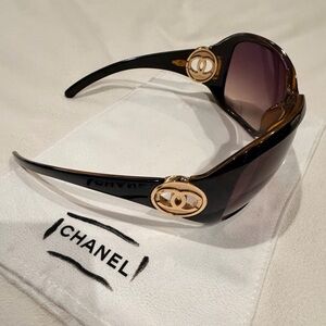 CHANEL Tortoise Shell Sunglasses